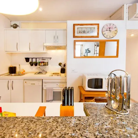 Apartment Oiza Castle 15 At Beach, Wifi And Aircon *