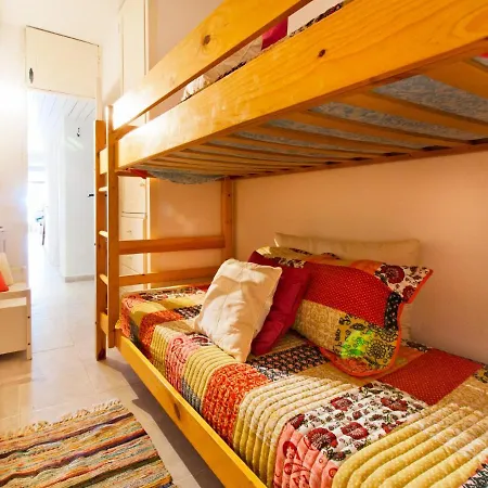 Apartment Oiza Castle 15 At Beach, Wifi And Aircon