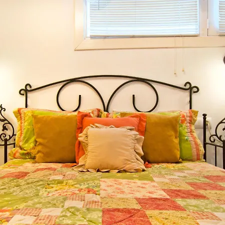 Apartment Oiza Castle 15 At Beach, Wifi And Aircon
